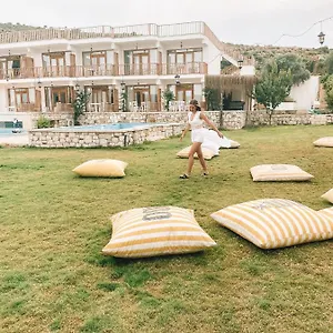 Alacati Barbarossa Çeşme